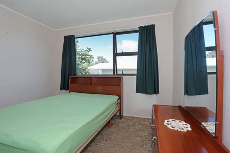 Photo of property in 71 Thames Street, Rongotea, 4476