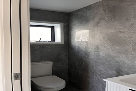 Photo of property in 1 Loughanure Place, Massey, Auckland, 0614