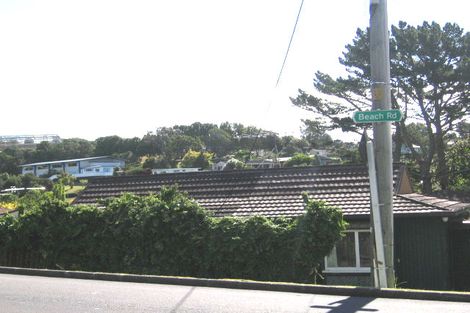 Photo of property in 2/450 Beach Road, Murrays Bay, Auckland, 0630