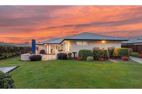 Photo of property in 11 Astor Place, Halswell, Christchurch, 8025