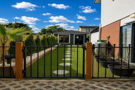 Photo of property in 16 Kora Avenue, Ranui, Auckland, 0612