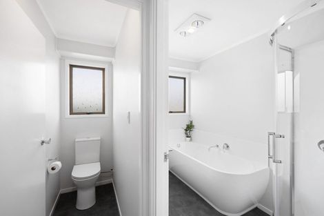 Photo of property in 12 Hibiscus Avenue, Hamilton Lake, Hamilton, 3204