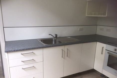 Photo of property in 1/72 Derwent Street, Island Bay, Wellington, 6023