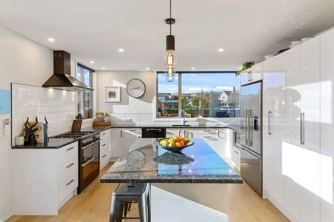 Photo of property in 37b Rossall Street, Merivale, Christchurch, 8014