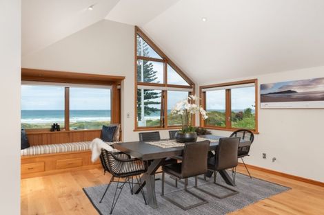 Photo of property in 85 Marine Parade, Mount Maunganui, 3116