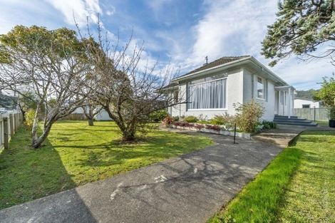 Photo of property in 21 Rawhiti Street, Stokes Valley, Lower Hutt, 5019