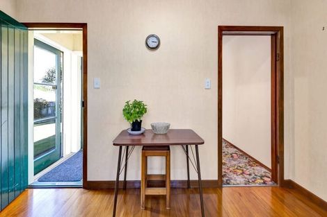 Photo of property in 9a Chilman Street, Strandon, New Plymouth, 4312