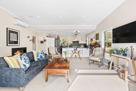 Photo of property in 15a Esther Street, Martinborough, 5711