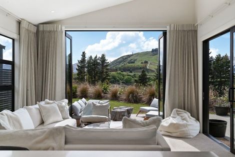 Photo of property in 23 Alps View Place, Lake Hayes, Queenstown, 9304