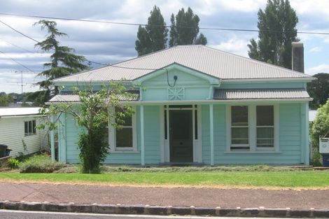 Photo of property in 28 St Leonards Road, Devonport, Auckland, 0624