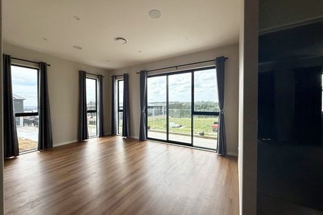 Photo of property in 34 Grand Ridge Avenue, Flat Bush, Auckland, 2019