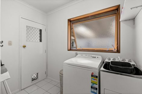 Photo of property in 17 Elliott Street, Taradale, Napier, 4112