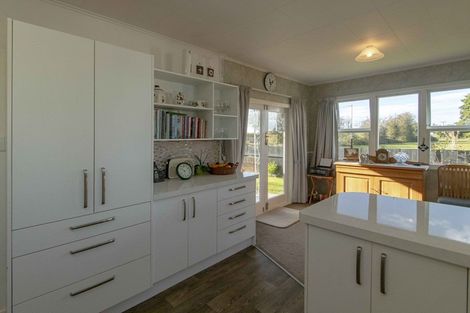 Photo of property in 166 Mill Road, Clive, 4180