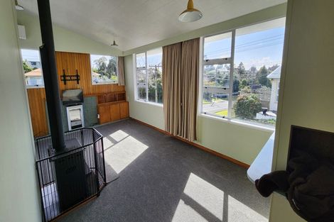 Photo of property in 29 Awanui Street, Merrilands, New Plymouth, 4312