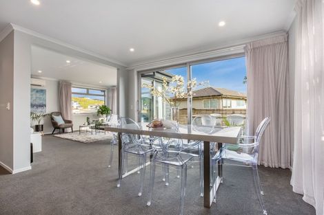 Photo of property in 7 Waitaria Terrace, Aotea, Porirua, 5024