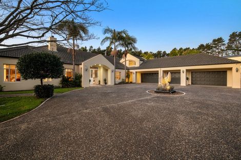 Photo of property in 82 Brownhill Road, Whitford, Manurewa, 2576
