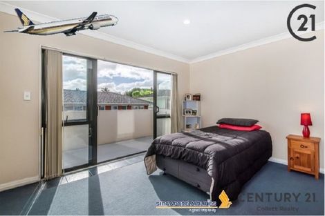 Photo of property in 2/49 College Road, Northcote, Auckland, 0627