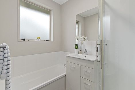 Photo of property in 1 Commodore Avenue, Flagstaff, Hamilton, 3210