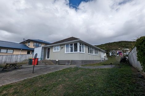 Photo of property in 7 Aparangi Crescent, Elsdon, Porirua, 5022