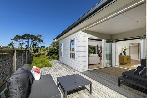Photo of property in 31 Discovery Drive, Gulf Harbour, Whangaparaoa, 0930