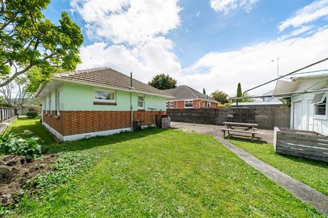 Photo of property in 5 Seddon Street, Wallaceville, Upper Hutt, 5018