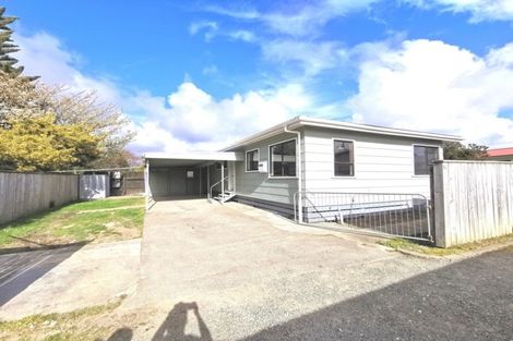 Photo of property in 98a Mako Mako Road, Levin, 5510