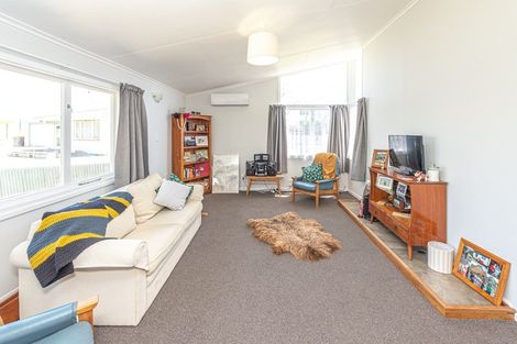 Photo of property in 18 Murch Place, Tawhero, Whanganui, 4500