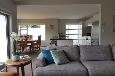 Photo of property in 5 Ake Ake Avenue, Hokowhitu, Palmerston North, 4410