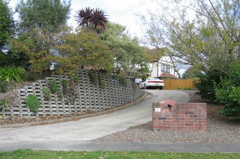 Photo of property in 21 Springdale Grove, Fitzherbert, Palmerston North, 4410
