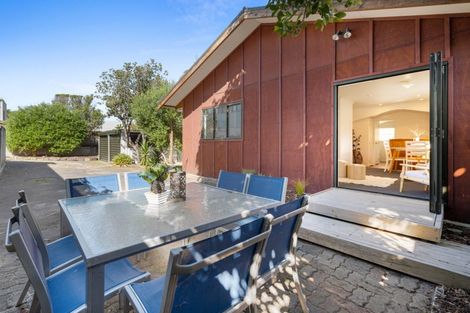 Photo of property in 1142b Papamoa Beach Road, Papamoa Beach, Papamoa, 3118