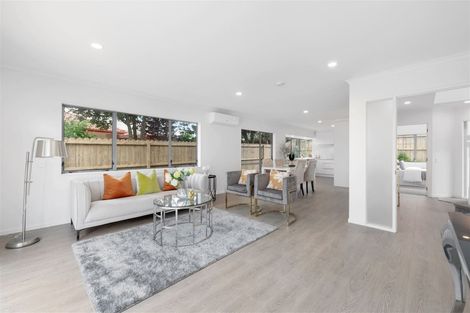 Photo of property in 2/10 Casabella Court, Northpark, Auckland, 2013