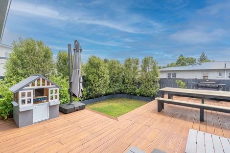 Photo of property in 3 Duncan Road, St Andrews, Hamilton, 3200