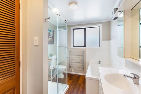 Photo of property in 810 Tukairangi Road, Acacia Bay, Taupo, 3385