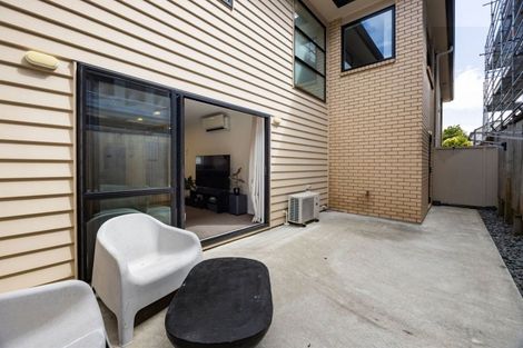 Photo of property in 2/3 Manning Street, Hamilton Central, Hamilton, 3204