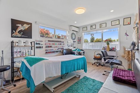 Photo of property in 211a Range Road, Papamoa Beach, Papamoa, 3118