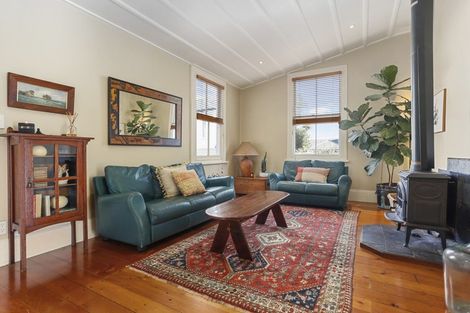 Photo of property in 12 Vincent Road, Northcote Point, Auckland, 0627