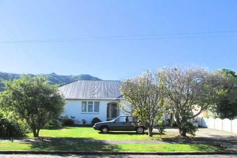 Photo of property in 22 Maher Street, Elderslea, Upper Hutt, 5018