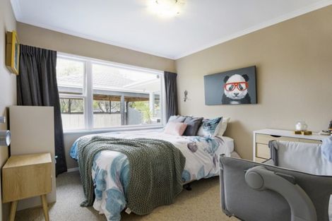 Photo of property in 18 La Perouse Street, Botany Downs, Auckland, 2010