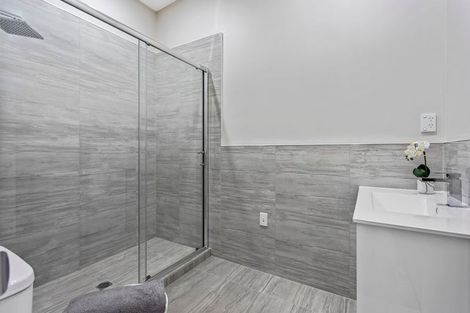 Photo of property in 17 Millcroft Lane, Ranui, Auckland, 0612