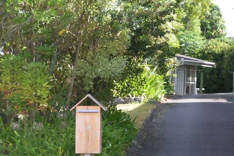 Photo of property in 9 Trevone Place, Forrest Hill, Auckland, 0620