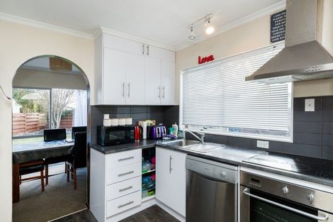 Photo of property in 9 Lyndale Place, Kelvin Grove, Palmerston North, 4414