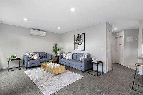 Photo of property in 2 Woodfield Lane, Redwood, Christchurch, 8051