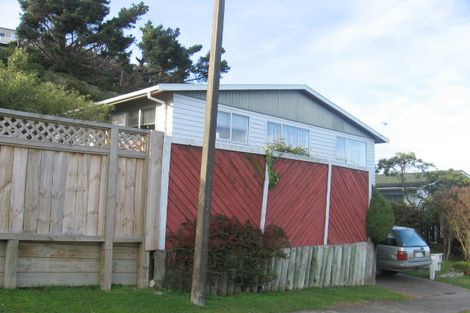 Photo of property in 8 Findhorn Place, Papakowhai, Porirua, 5024
