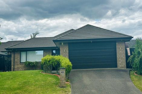 Photo of property in 18 Castellina Drive, Karaka, Papakura, 2113