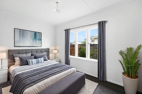 Photo of property in 16 Keats Crescent, Enderley, Hamilton, 3214