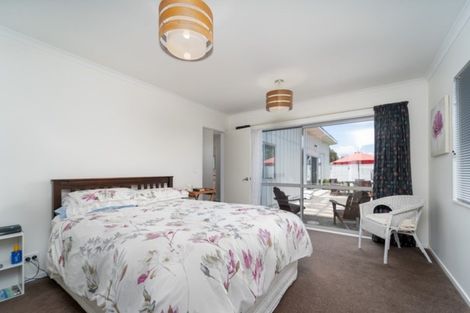 Photo of property in 18a Daniel Street, Martinborough, 5711