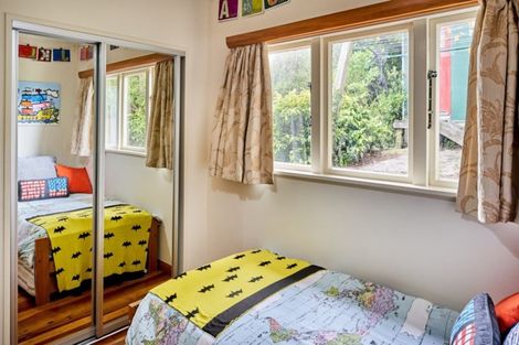 Photo of property in 11 View Road, Titahi Bay, Porirua, 5022