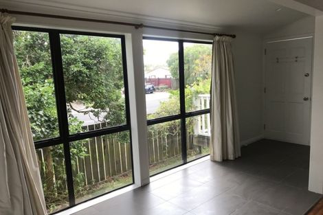 Photo of property in 27 Lambeth Road, Mount Eden, Auckland, 1041