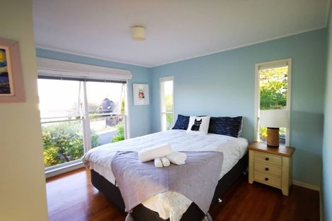 Photo of property in 21 St Ives Terrace, Mairangi Bay, Auckland, 0630