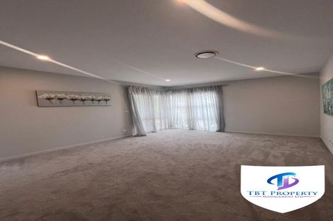 Photo of property in 14 Irongate Avenue, Ranui, Auckland, 0612